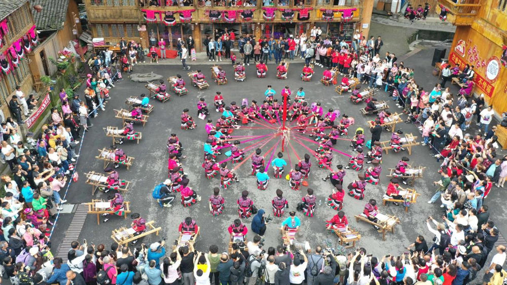 桂林龙胜黄洛瑶寨（央广网发 广西文化和旅游厅供图）