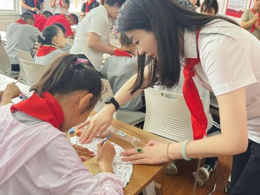 瑞众保险淄博中支开展“深入童心 绽放美好”2024圆梦行动活动暨联合党日活动
