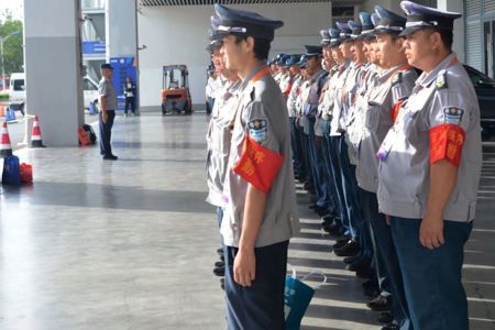 昆明安保集团圆满完成第八届南博会开幕式安保任务