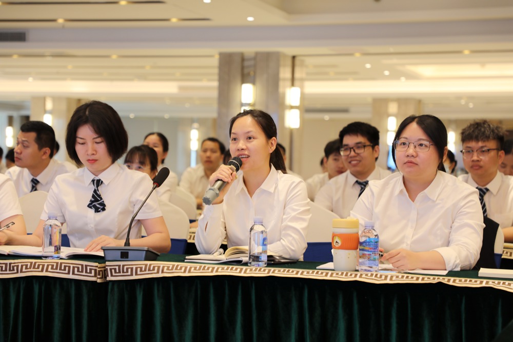 3.学员积极互动