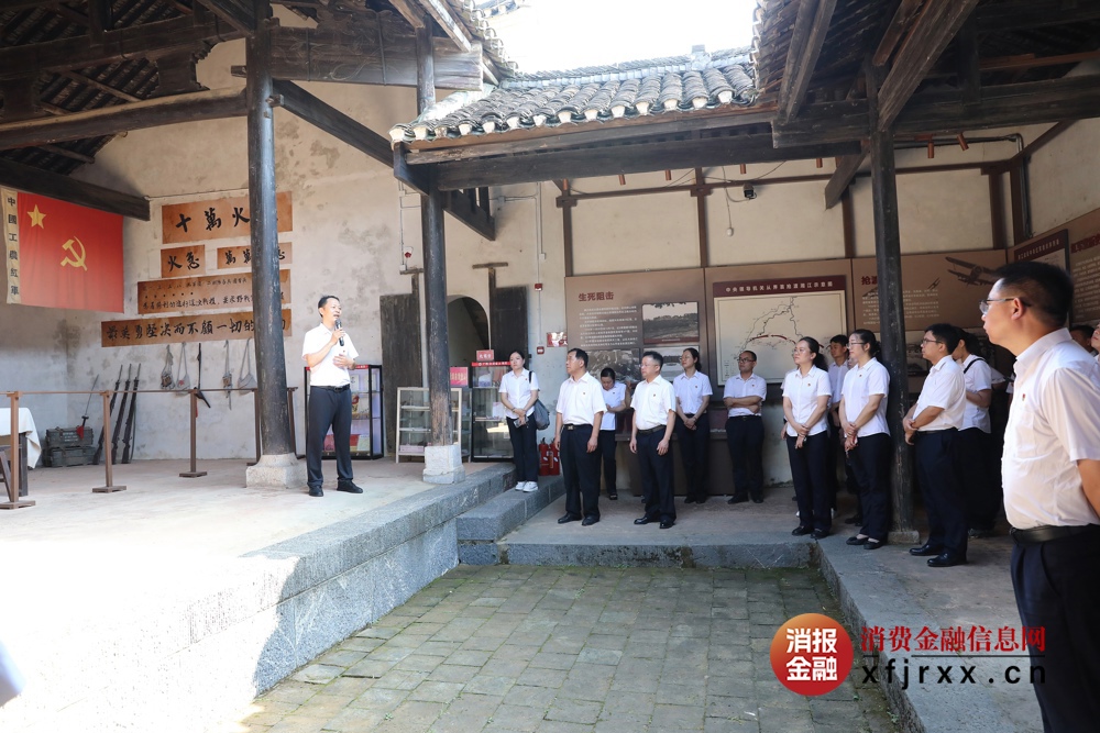参训党员参观界首红军堂